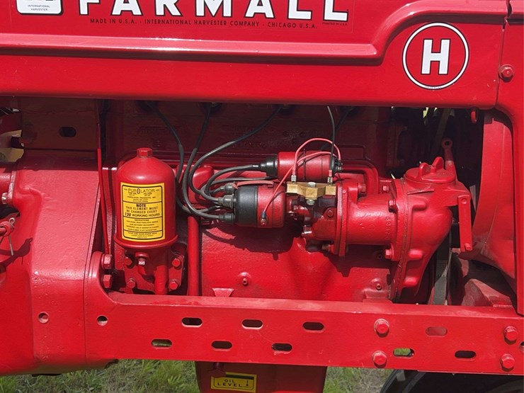 1948-farmall-h-with-automatic-cab-image-18