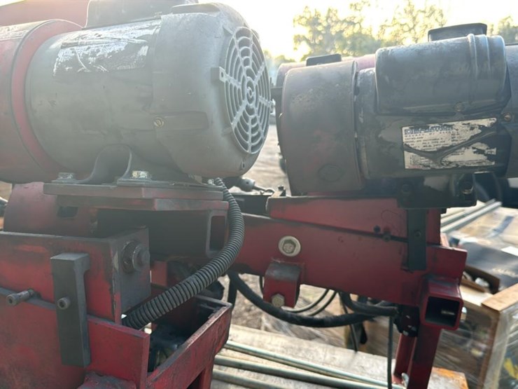 #129-•-2004-wood-mizer-lt300-bandmill-image-46