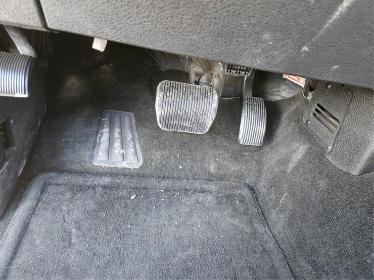 2012-ford-f150-xlt-image-26