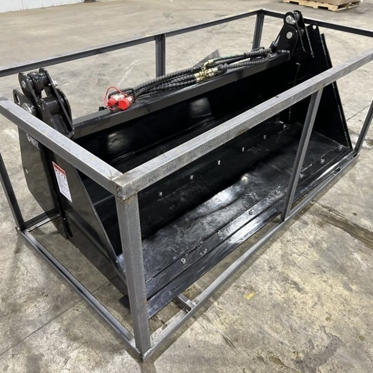 2025 Topcat 4-In-1 Bucket