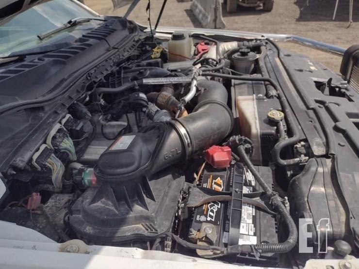 2018-ford-f550-image-16