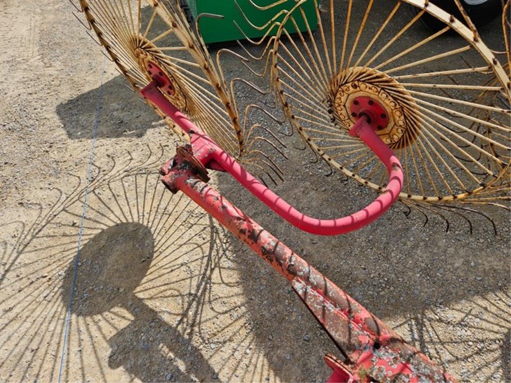#293-•-3pt-4-wheel-rake-image-10