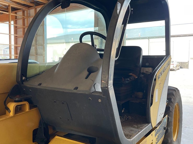 new-holland-m428-image-11