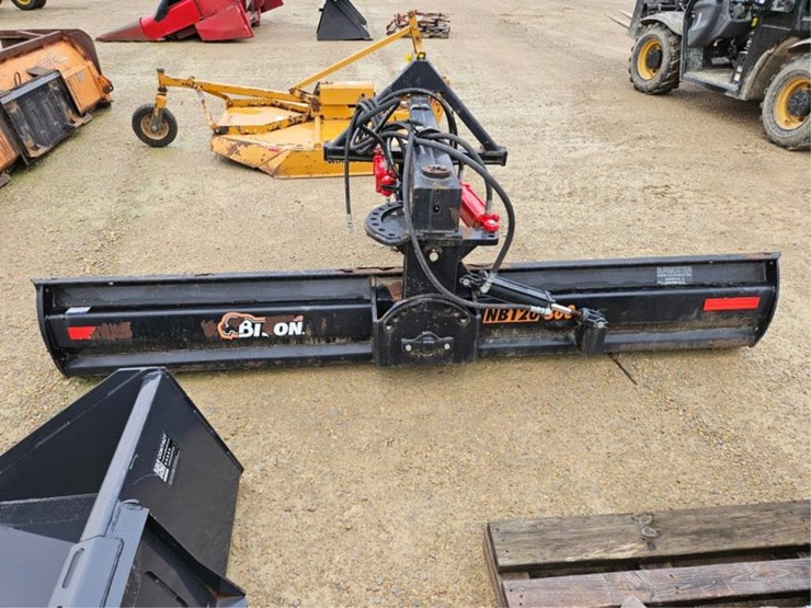 #220-•-bison-nb120-300-10'-3pt-heavy-duty-rear-blade-image-5