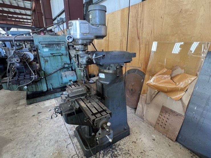 bridgeport-vertical-milling-machine-image-2