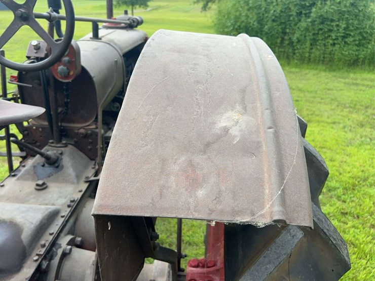 farmall-f12-image-35