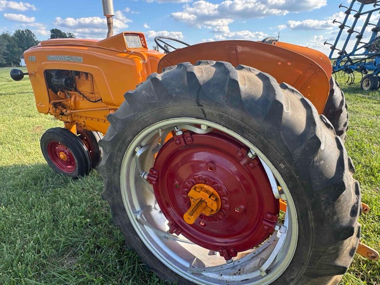minneapolis-moline-445-image-7
