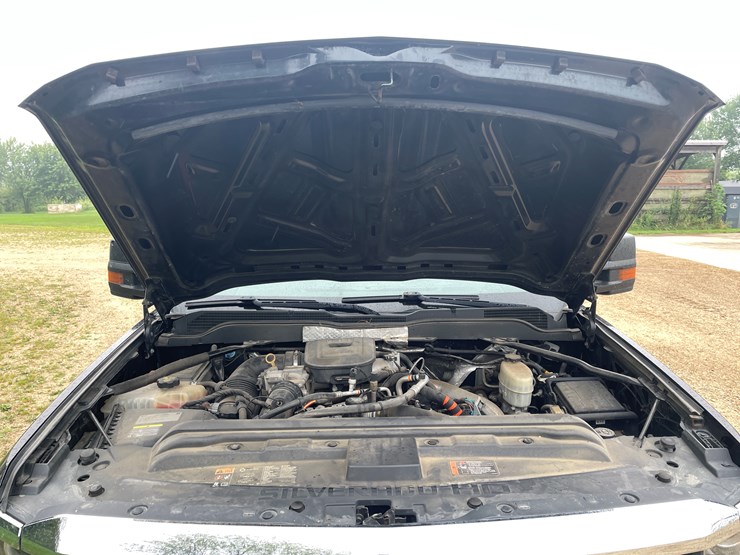 #112-•-2015-chevy-2500-diesel-4x4-pickup-(has-wi-title)-image-33
