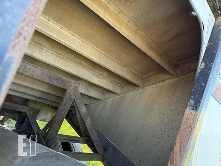2015-merritt-38ft-image-29