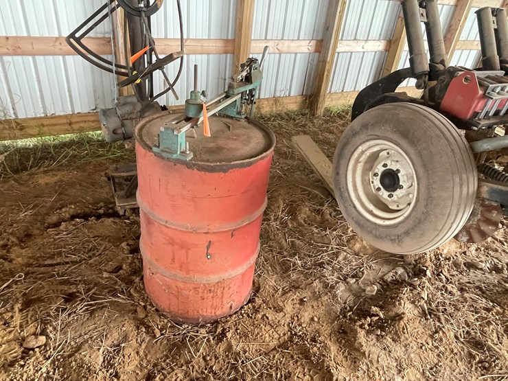 #5536-•-foley-metal-tapper-on-metal-barrel-image-1