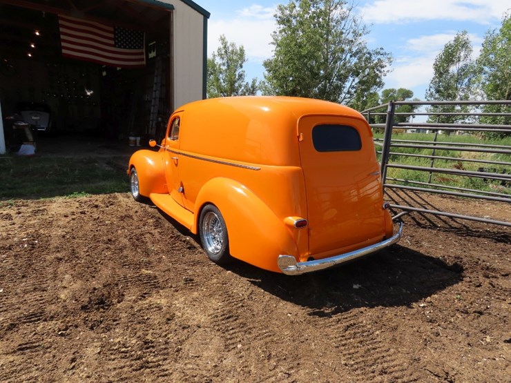 1940-ford-panel-image-7