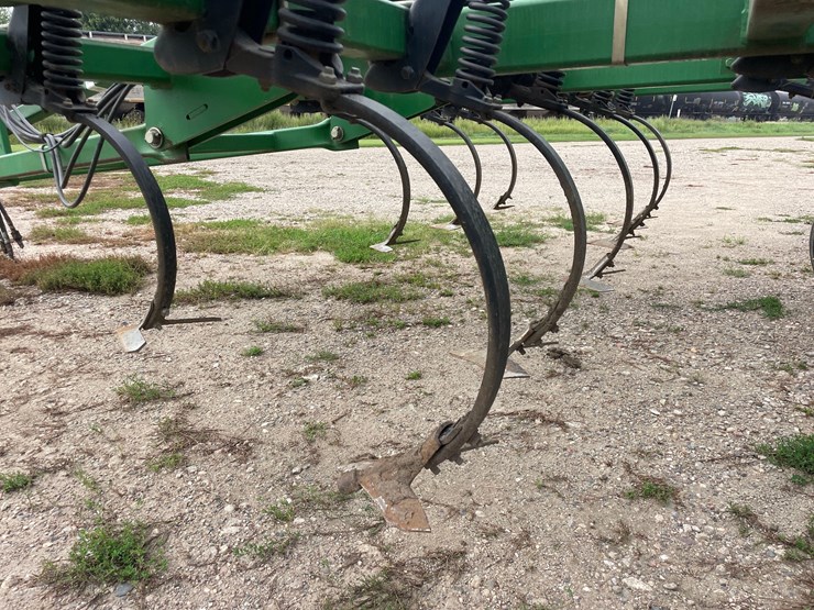 john-deere-2210-image-29