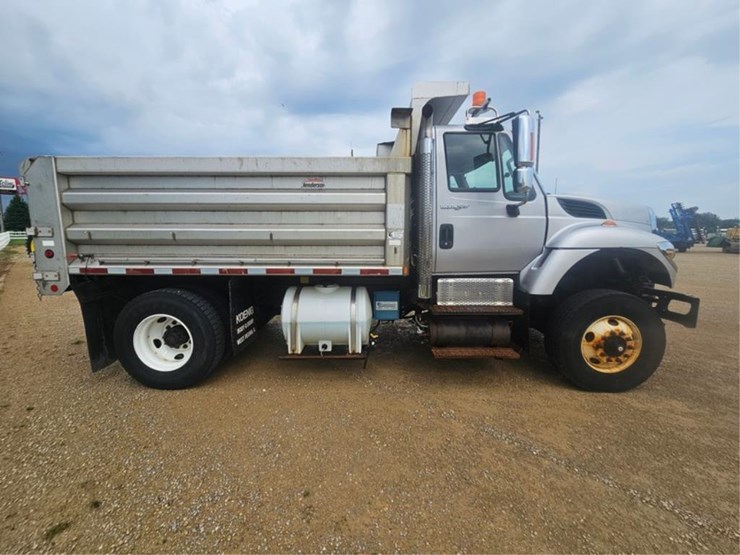 #318-•-2013-ih-7000-work-star-dump-truck-image-6
