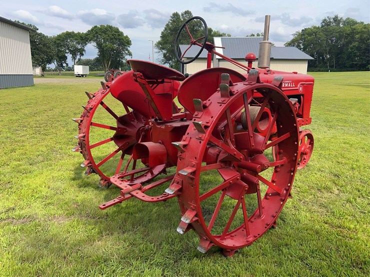 1940-farmall-h-distillate-image-5