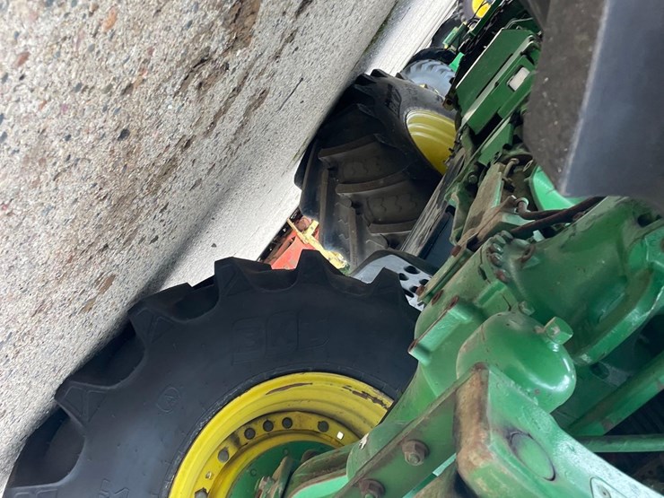 2012-john-deere-7280r-image-54