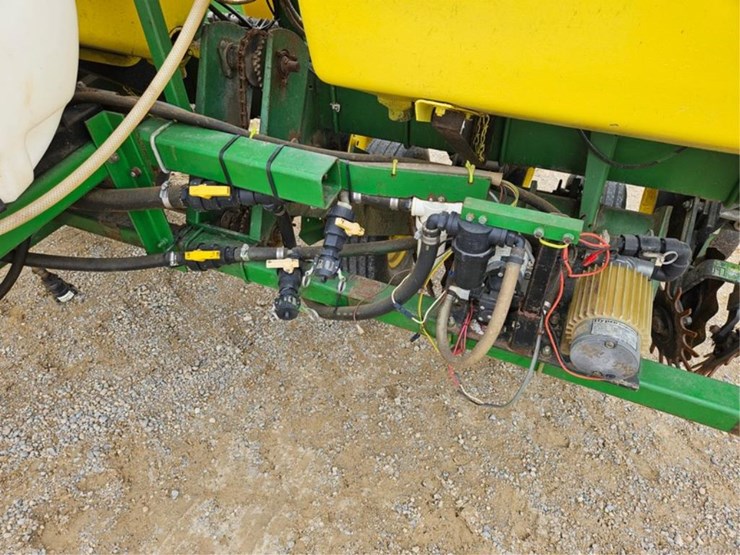 john-deere-7200-image-22