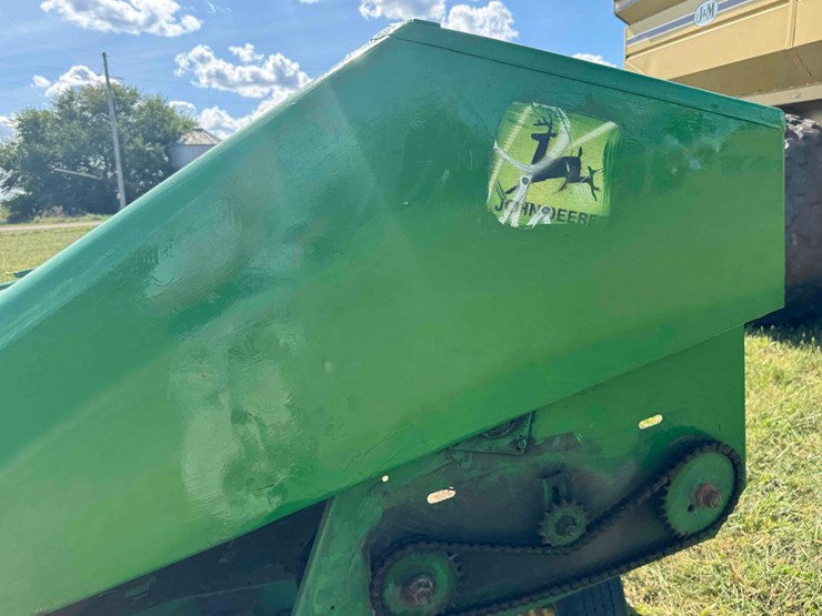 jd-6-row-corn-head-&-cart-image-17