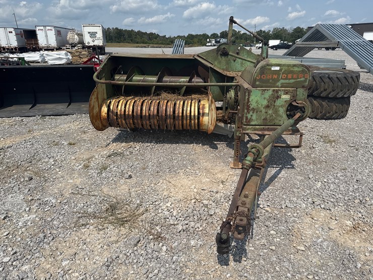 john-deere-24t-image-5