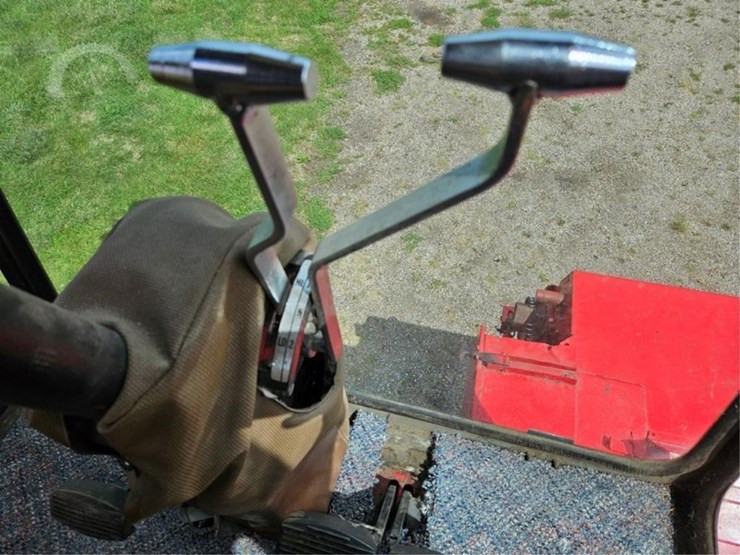 1985-massey-ferguson-860-image-51