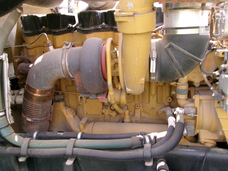 2005-peterbilt-379-image-8