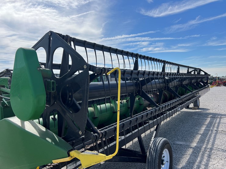 2006-john-deere-630f-image-11