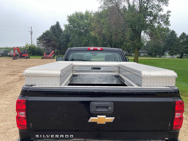 #112-•-2015-chevy-2500-diesel-4x4-pickup-(has-wi-title)-image-26