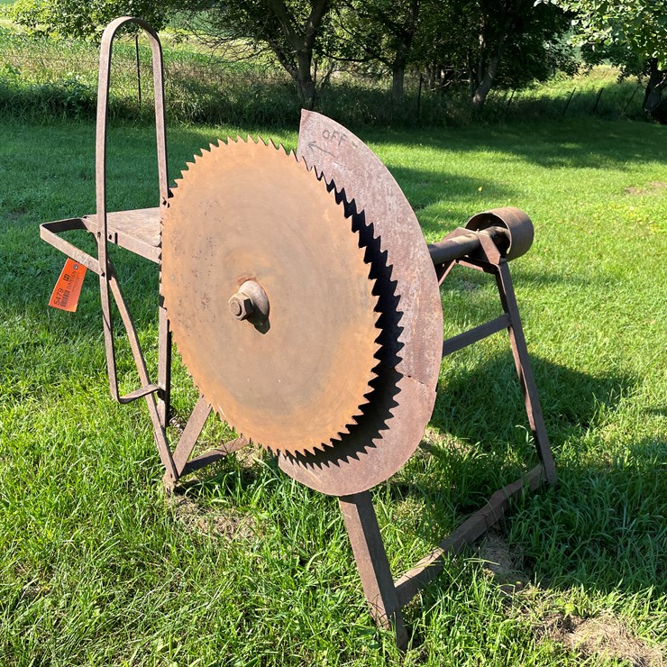 #5479 • Belt Driven Buzz Saw