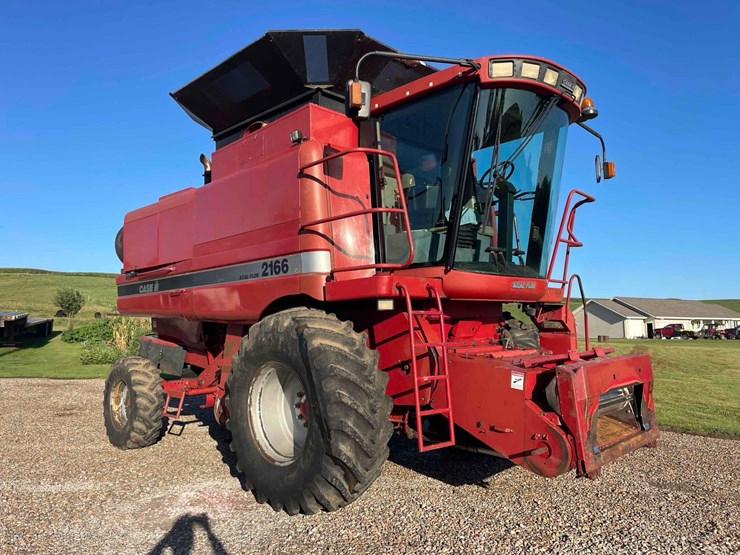 1997-case-ih-2166-image-1