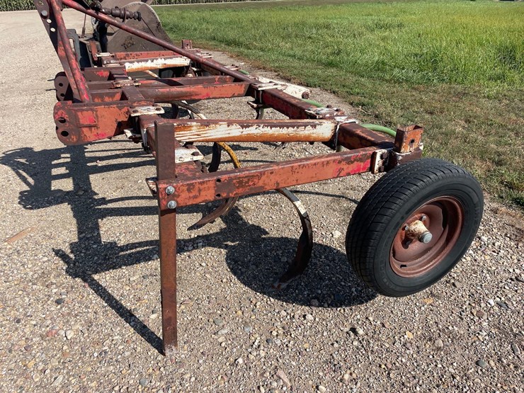12ft-chisel-plow-image-15