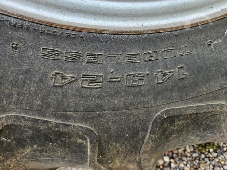 1985-massey-ferguson-860-image-72