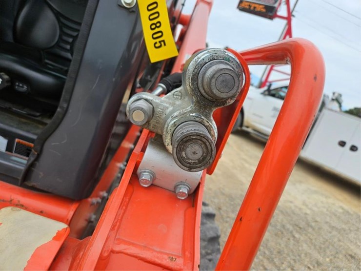 kubota-ssv75-image-11