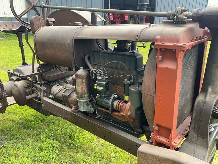 farmall-f12-image-10