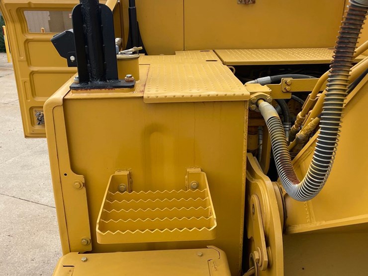 2018-caterpillar-318fl-image-48