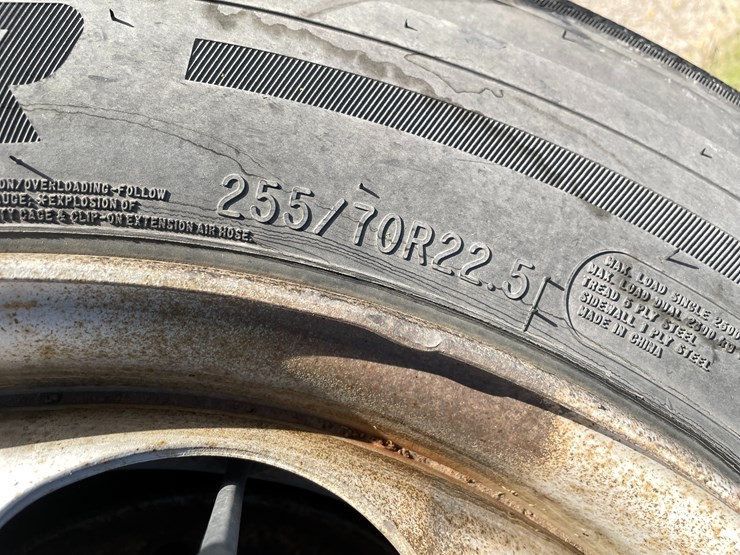 #3735-•-lot-of-tires-(las-cruces,-nm)-image-16