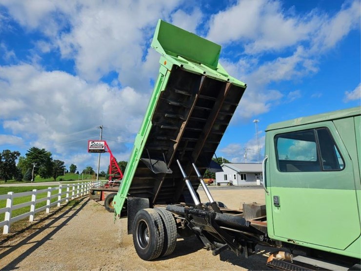 #385-•-1996-ih-4900-crew-cab-dump-truck-image-19