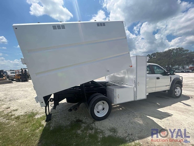 2019-ford-f-550-4x4-ext.-cab-chipper-truck-image-3