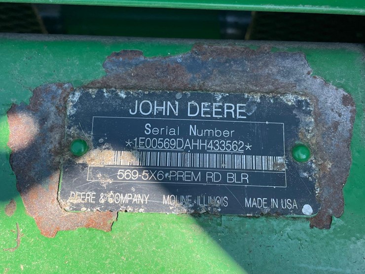 2017-john-deere-569-premium-image-21