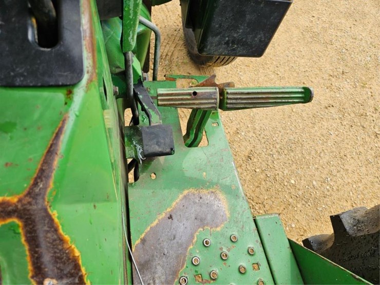 john-deere-2155-image-24