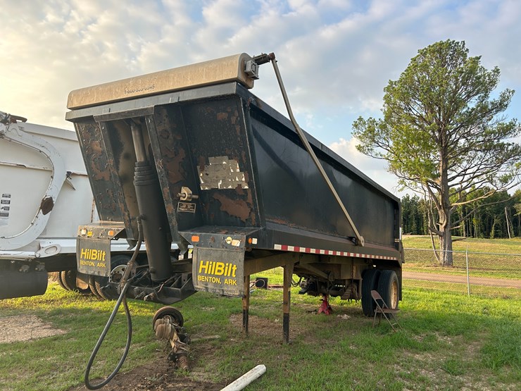 #110-•-#27029-•-2017-hi-bilt-hi-dump-23'-s/a-dump-trailer-vin:-5c2bb24bxhm010082-image-1