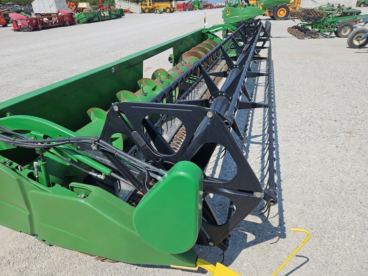 2005-john-deere-625f-image-2