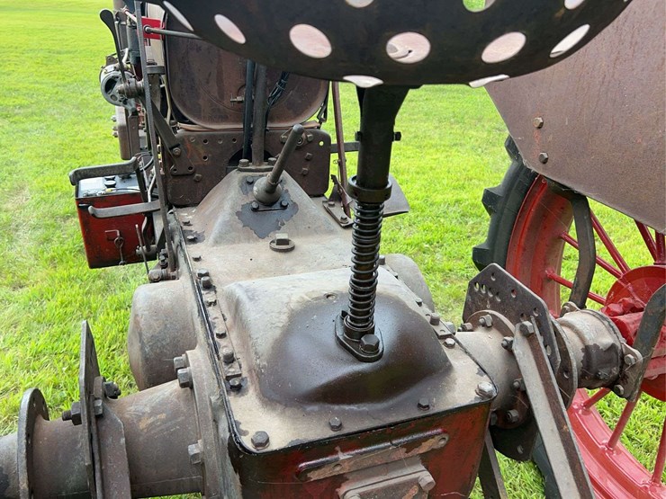 farmall-f12-image-41