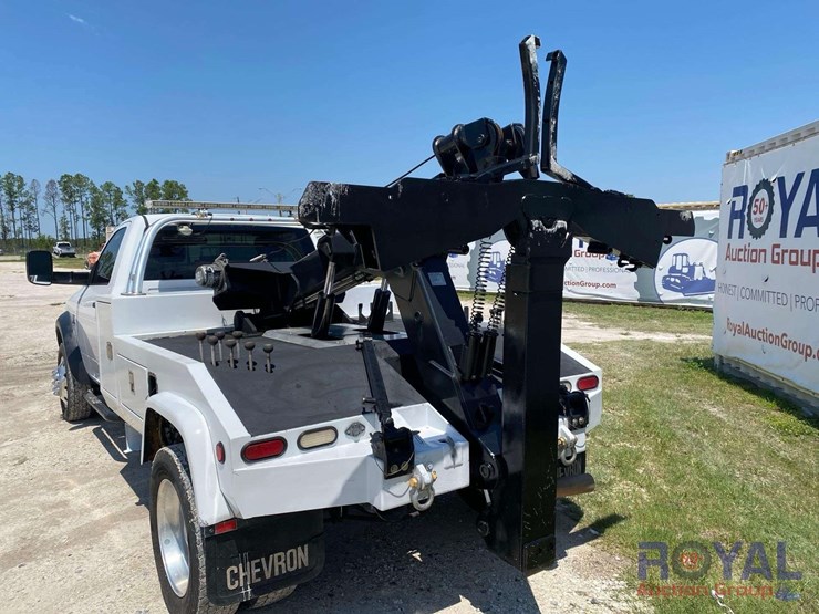 2014-dodge-ram-5500-image-12