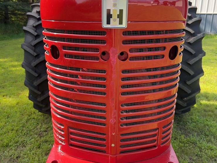 farmall-super-h-distillate-image-9