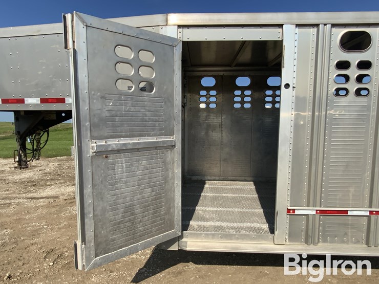 2013-wilson-psgn-5724t-7'-x-24'-aluminum-t/a-gooseneck-livestock-trailer-image-20