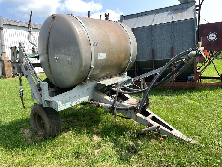 #5483-•-top-air-pull-behind-40'-sprayer-image-1