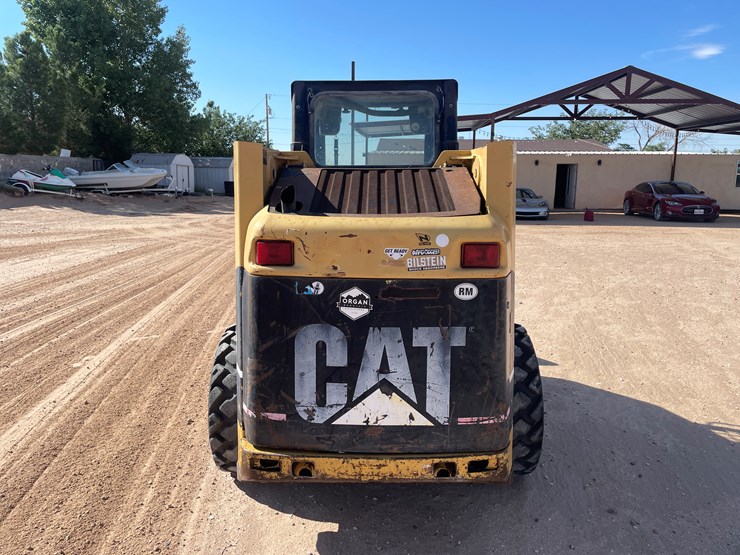 2004-caterpillar-236b-image-4