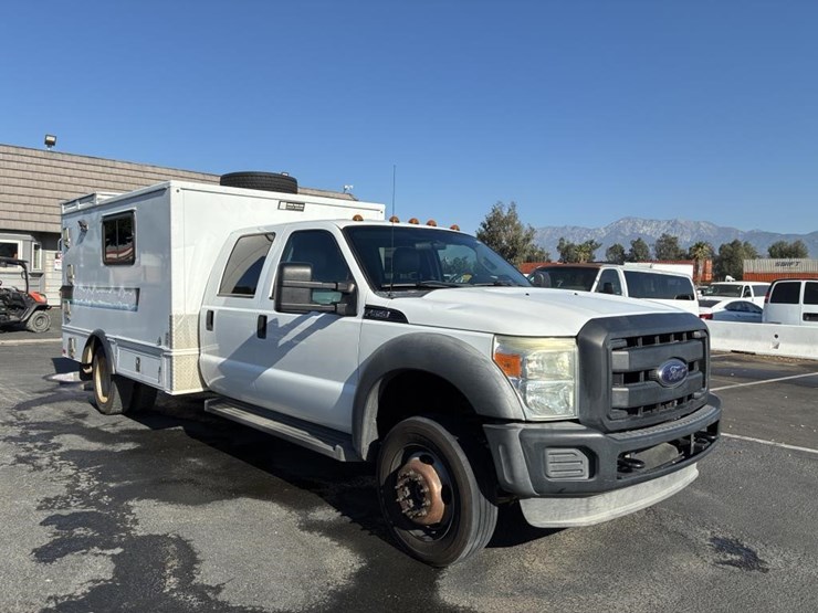 2012-ford-f550-image-2