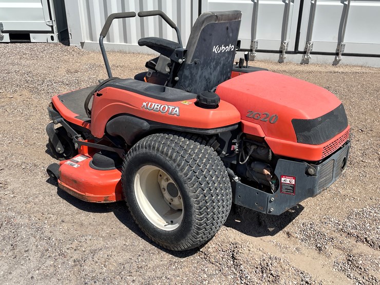 #2005-•-kubota-zero-turn-mower-image-7