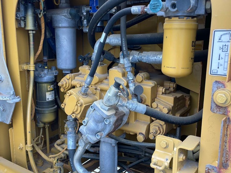 2018-caterpillar-318fl-image-46