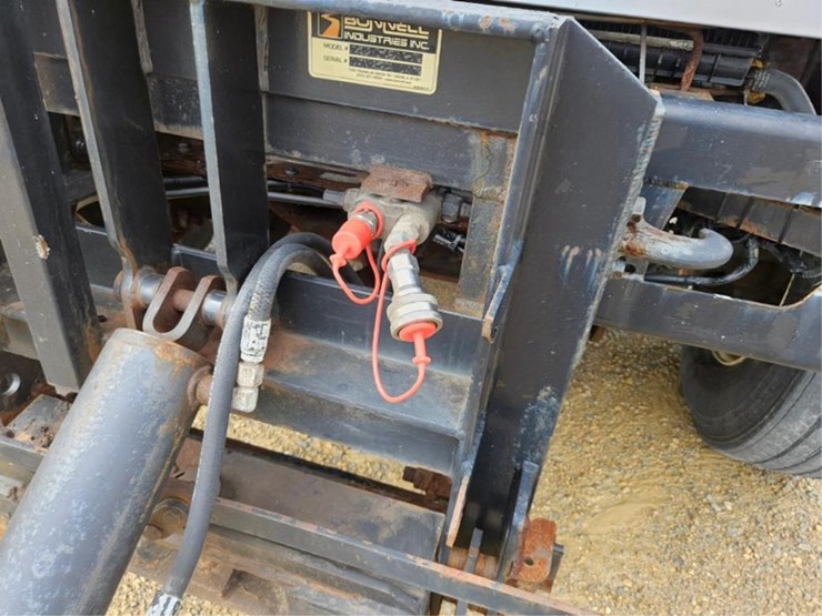 #318-•-2013-ih-7000-work-star-dump-truck-image-11